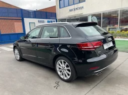 
										Audi A3 2019 full									