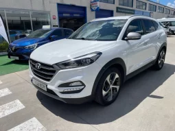 
										Hyundai Tucson 2017 full									