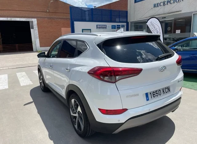 
								Hyundai Tucson 2017 full									