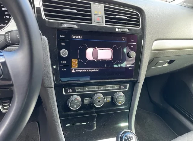 
								Volkswagen Golf 2019 full									