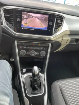 
										Volkswagen T-Roc 2022 full									