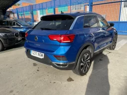 
										Volkswagen T-Roc 2022 full									