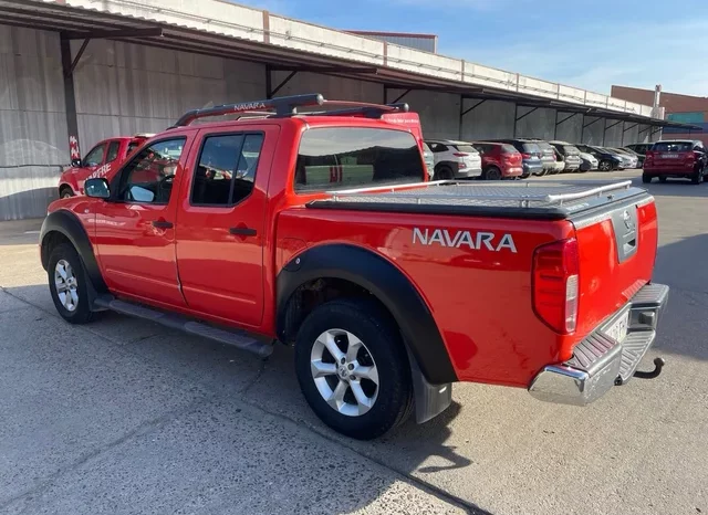 
								Nissan NP300 Navara 2006 full									