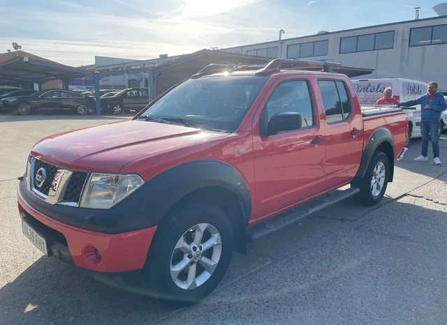 
								Nissan NP300 Navara 2006 full									