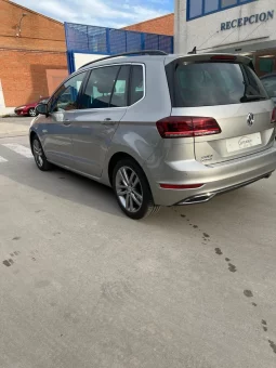 
										Volkswagen Golf Sportsvan 2019 full									