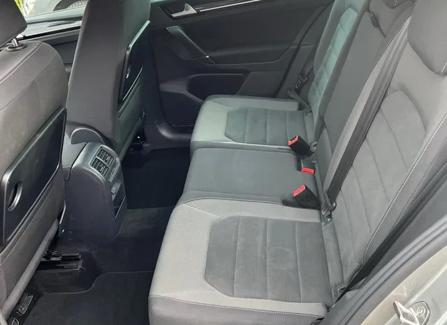 
								Volkswagen Golf Sportsvan 2019 full									