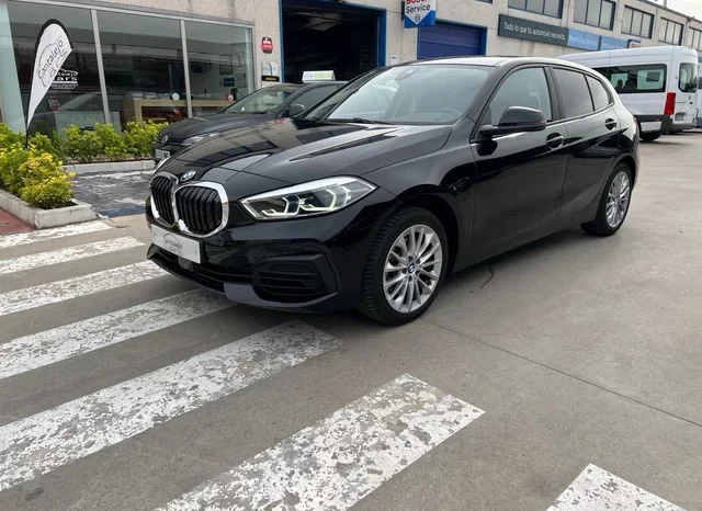 
								BMW Serie 1 2021 full									