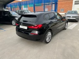 
										BMW Serie 1 2021 full									