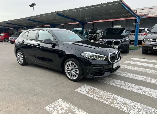 
								BMW Serie 1 2021 full									