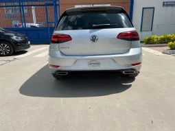 
										Volkswagen Golf 2018 full									