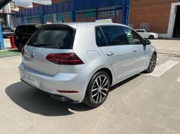 
										Volkswagen Golf 2018 full									