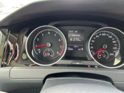 
										Volkswagen Golf 2018 full									