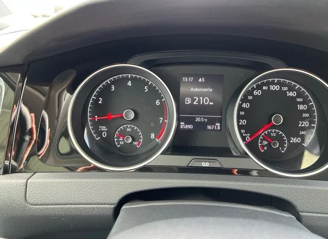 
								Volkswagen Golf 2018 full									