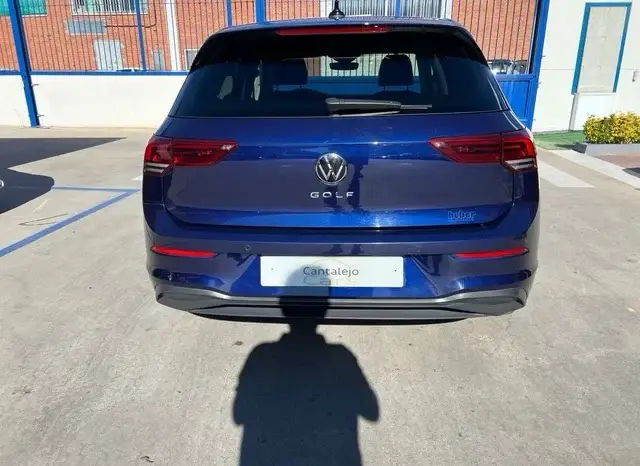 
								Volkswagen Golf 2022 full									