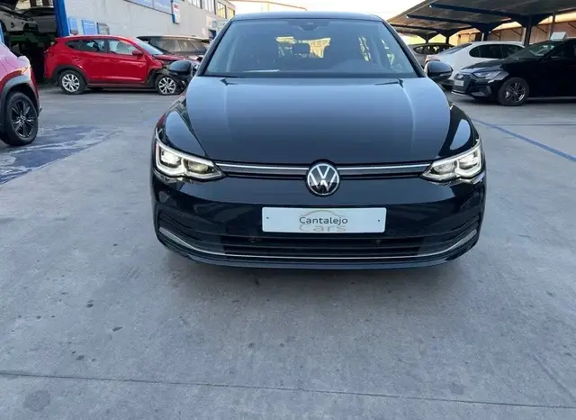 
								Volkswagen Golf 2023 full									