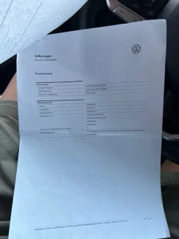 
										Volkswagen Golf 2023 full									