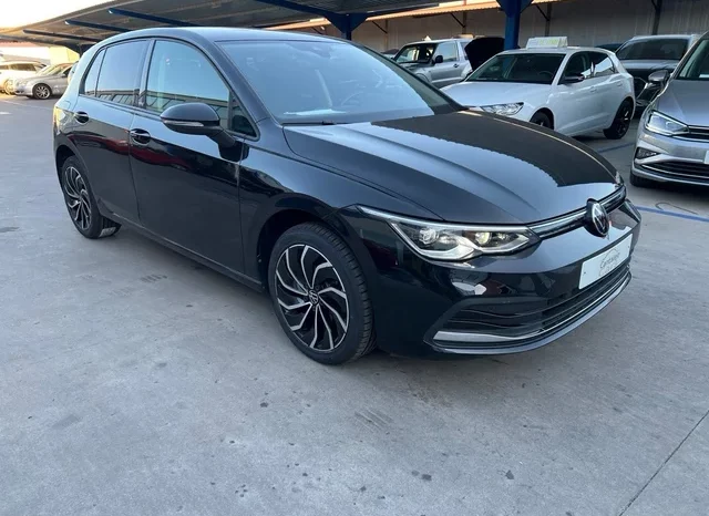 
								Volkswagen Golf 2023 full									