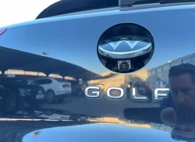 
								Volkswagen Golf 2023 full									